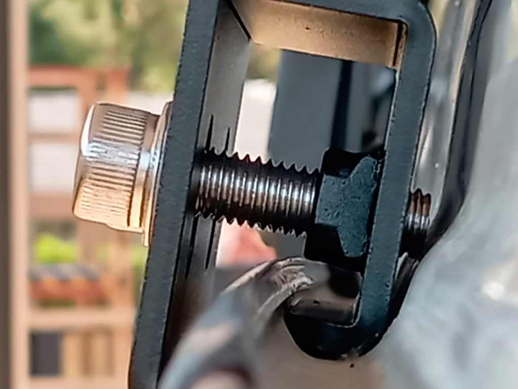 Ozroofracks | Rain Gutter Roof Rack
